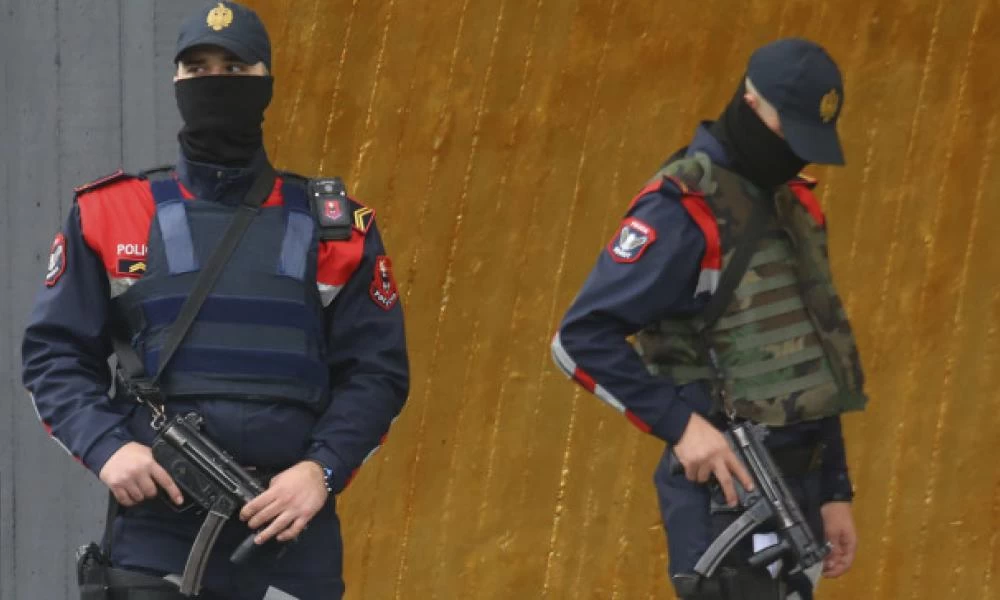 Συναγερμός στα Τίρανα: Έκκληση για τήρηση των μέτρων ασφαλείας